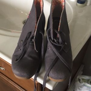 Mad love Gray wedges size 8